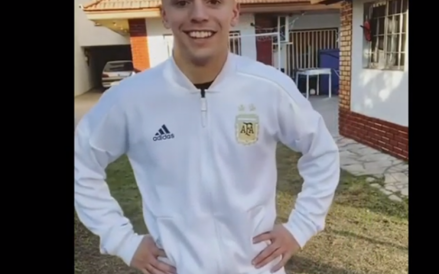 infocielo's tweet photo. Conocé la historia y mirá los increíbles trucos de Agustín Urzi, la joya de Banfield https://t.co/54b8NLXtgX https://t.co/S40P7MEFgX