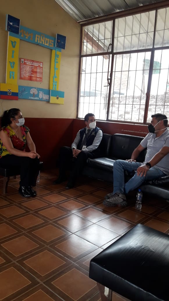 GoberLoja's tweet photo. #Pindal | #EnLojaNosCuidamosTodos 

✅Jefe política y TP Milagros participan de entrega de nombramientos de @AgriculturaLoja a la Directiva de la Comuna de Milagros.

✅JP de Pindal, Celica y Puyango y @AgriculturaLoja planifican actividades en beneficio de los agricultores. https://t.co/qED5oD6Zz3