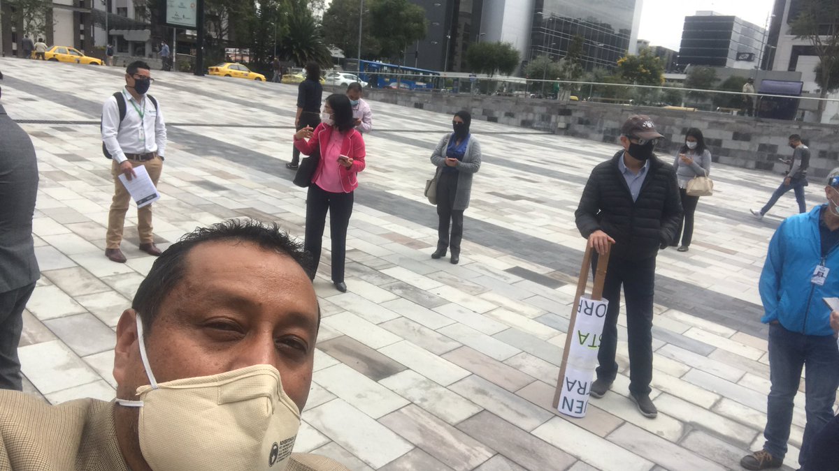 juankchavezP's tweet photo. @RichardM_A es momento que nos paguen a los #ProveedoresDelEstado IMPAGOS ya 8 meses nos están llevando a la #Quiebra dejando más empleados en la calle y miles de flias afectadas, no al plan reactiva Si al PLAN  pagos,  pero YA https://t.co/iYGtZ2AMiP