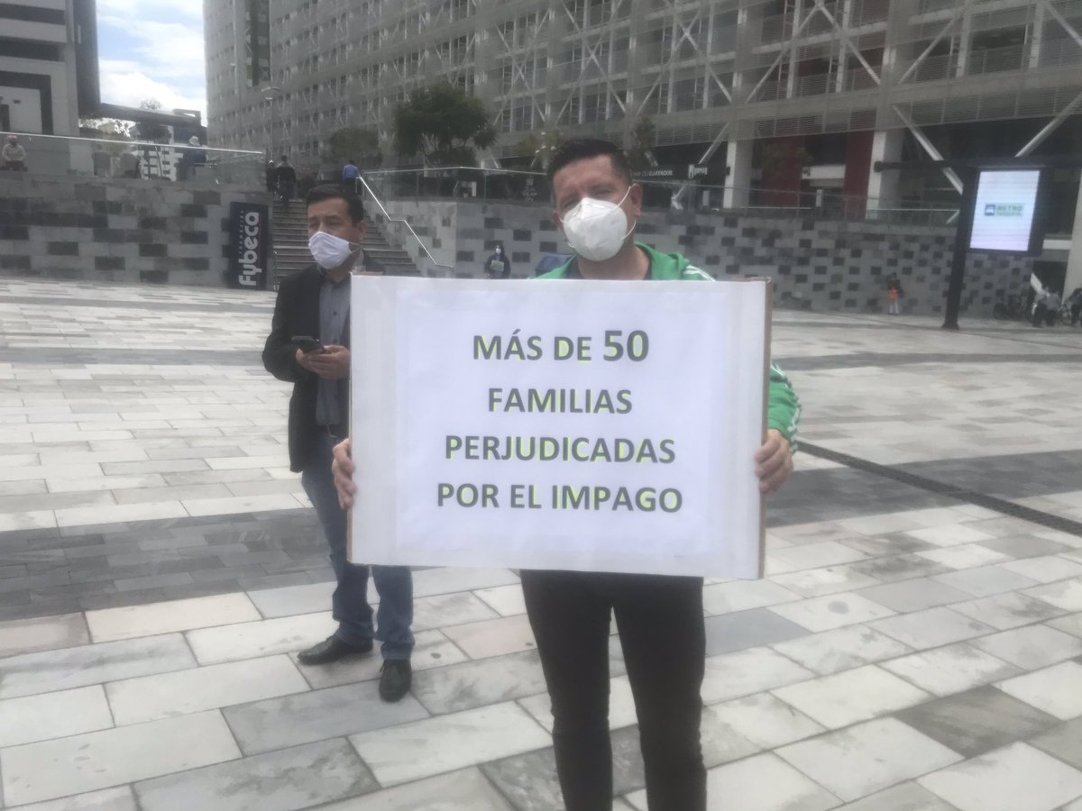 juankchavezP's tweet photo. @RichardM_A es momento que nos paguen a los #ProveedoresDelEstado IMPAGOS ya 8 meses nos están llevando a la #Quiebra dejando más empleados en la calle y miles de flias afectadas, no al plan reactiva Si al PLAN  pagos,  pero YA https://t.co/iYGtZ2AMiP