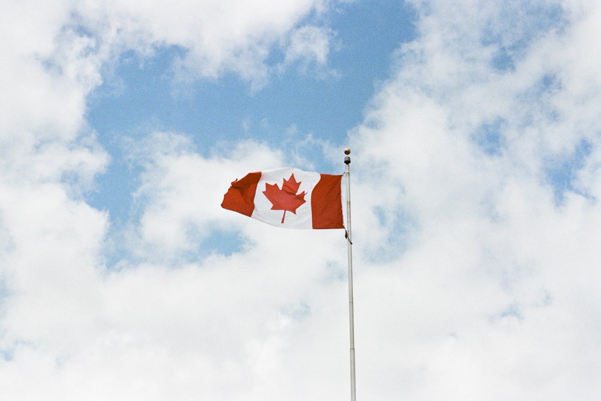 LedMacHomes's tweet photo. Happy Canada Day! Today we celebrate this beautiful country that we are so blessed to call home. https://t.co/qIEqmrjOs7