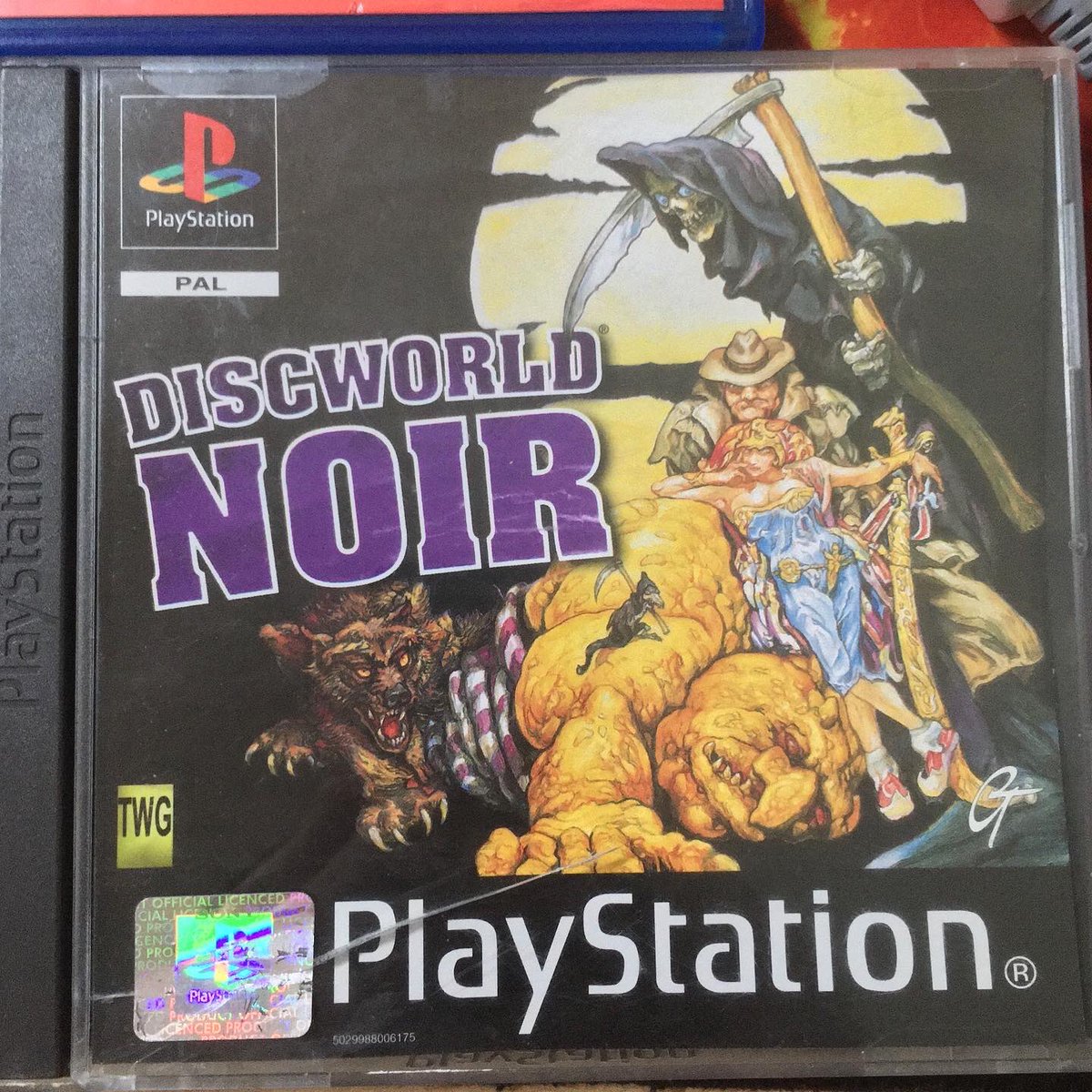 HugoCGuerra's tweet photo. So happy that the lockdown is finally easing in the UK! I missed going to @cex and get great used picks! Bought The Running Man with audio commentary, the classic PS1 game Discworld Noir, and a Dreamcast Gun! #discworld #discworldnoir #dreamcast #therunningman #retro #cex https://t.co/BzdH2vlWJQ
