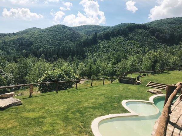 trlaselva's tweet photo. 😮 Llegar a la casa rural que has escogido y ver estos paisajes, nos deja SIN PALABRAS.............. 😶
https://t.co/1MDN6mkpnP
#RuralSelva #TurismeLaSelva #CasaRural #EscapadaRural #CostaBrava
foto @masvilarrural https://t.co/sPdoVnSZC2