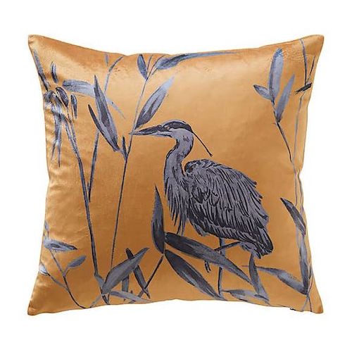 homegirllondon's tweet image. Bamboo Heron Ochre Velvet Cushion from Dunelm affiliate partner
homegirllondon.com/naturally-beau… 
#bamboopattern #cushion #ochre
@DunelmUK