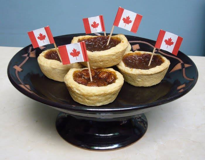 mrssclauscanada's tweet photo. 🇨🇦 HAPPY CANADA DAY! 🇨🇦 Our NATIONAL BUTTER TART Day! Celebrate all things Canadian today ~ our very own tulip, our National Sport #hockey &amp; incredible #TeamCanada &amp; the Grandeur that is #Canada! We are Strong &amp; Free! 🇨🇦️ #CanadaDay2020 #CanadaDay https://t.co/WKx6dbEr87