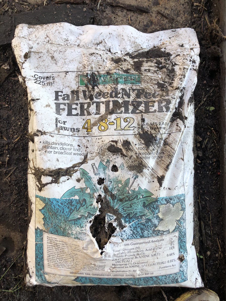 Kady_Reaves's tweet photo. Prepping the farm for the wedding and found this gem. #fertilizer https://t.co/pc56rSQVmS