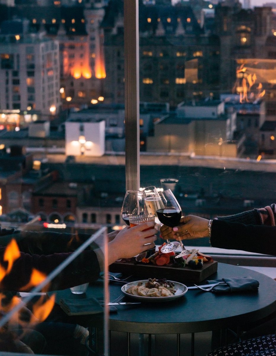 AndazOttawa's tweet photo. Bask in the beauty of the Ottawa skyline on our rooftop this Canada Day. Enjoy food and drinks from 12PM-12AM.

Don't let the fun end! Book a room and stay the night with us. #WhenInAndaz https://t.co/jWRZHy2hB4