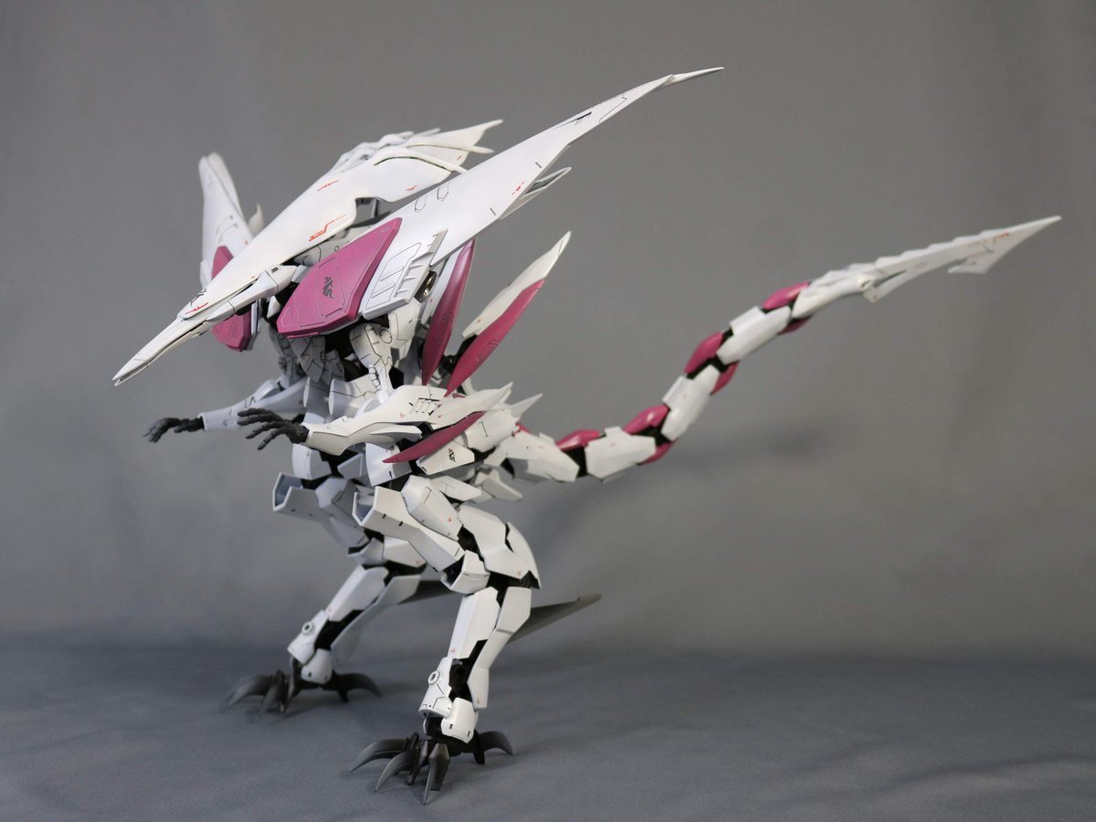 Zakky على تويتر ガンプラ ガンプラの画像を貼るとrtされると聞いて ガンスタ 鉄血コン どうでもいい細かいこと ダナジンの脚は1 144グレイズアインのまんま ハシュマルの脚は1 100グレイズと1 144グレイズアインを組み合わせてます なので ハシュマルのが