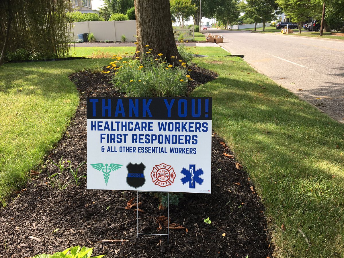 PatchogueAmb's tweet photo. Help us, help you! Make sure your house number is visible from the street so we can find you quickly in an emergency! 🚑🚨#patamb #bbpcommunity #patchogue #patchoguevillage #ems https://t.co/39Ea5ukn7y