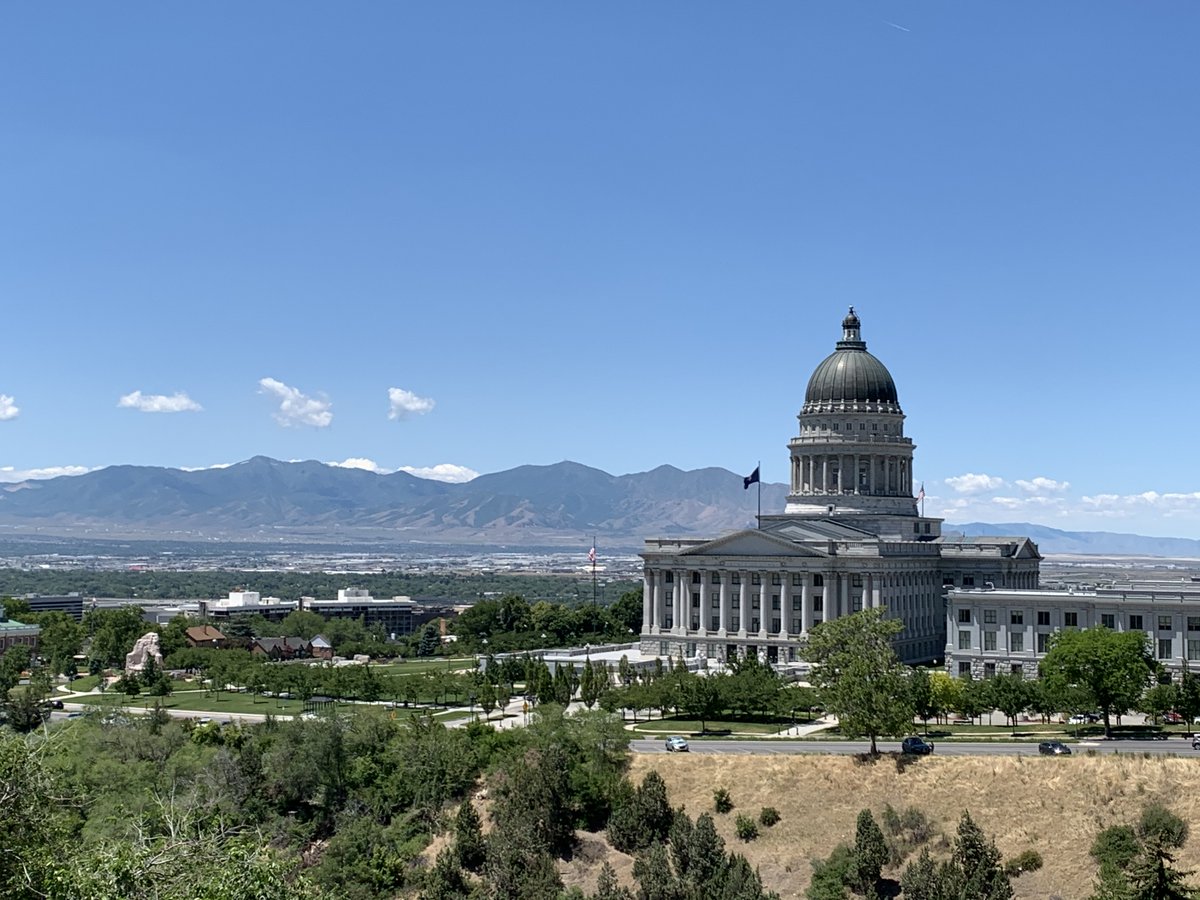15/ It was Friday, June 19, & I had until Monday at 7:41 am to get to Whitefish. We spent morning touring SLC. Then I did something I've never done before: Pass up an opportunity to eat at In-N-Out Burger. Instead, had mitraillette ("machine gun") & frites outside by Pioneer Park