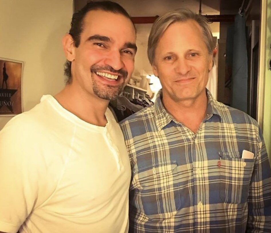 I’ve not had many chances to meet my heroes, but this was one I’ll never forget. We got to sit & talk after the show & it was so special to share space w/ an artist who helped shape the artist I am was a great gift.  @iViggoMortensen  @HamiltonMusical  @disneyplus  #HamilFilm  