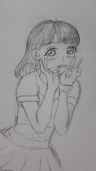 杏ちゃん❣
夜中に何描いてんだよって感じだけど描きたかったから描いたお〜!
落描きだから手とか体のバランスとかヤバイ‼️
てか、似てなくて草www? 
