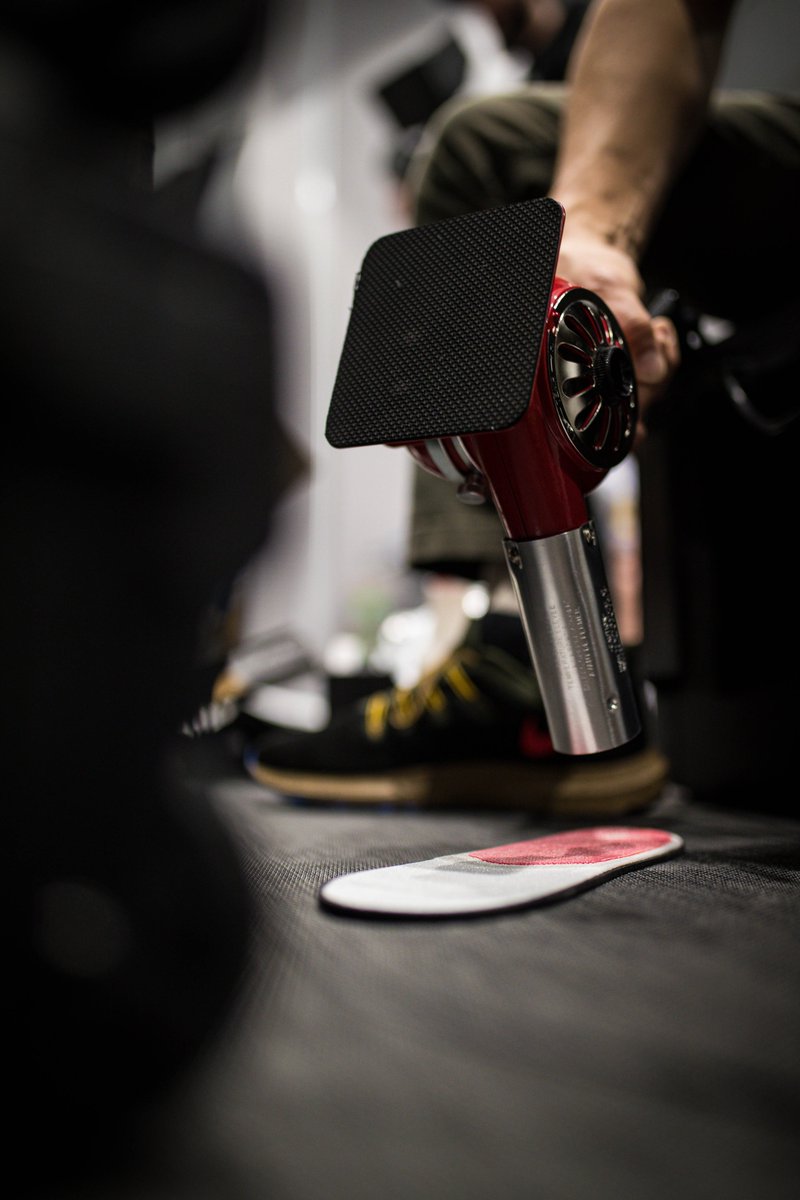 retul's tweet photo. Things are heating up! Specifically molded to the contours of the foot, Retül custom footbeds are a fast and easy way to take your ride to the next level.  You'll ask yourself, why didn't I get these sooner!! #treatyourfeet

#retul #retulfit #bikefit #customfootbeds #bodygeometry https://t.co/jEwQYp4y8g