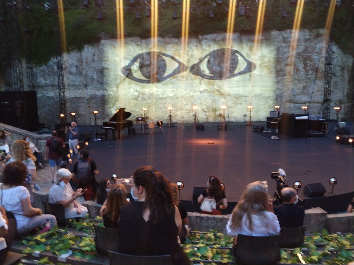 “L’espectacle serà un esclat de joia però també apocalíptic”

Després de la gran estrena del <a href="/grecfestivalbcn/">Grec Festival Bcn</a> amb Baró d’Evel, les emocions seguiran amb l’obra que han cosit Carme Portaceli i una vintena d’artistes com la Carme Conesa.

▶️ (des del 21’) play.cadenaser.com/audio/15936072…