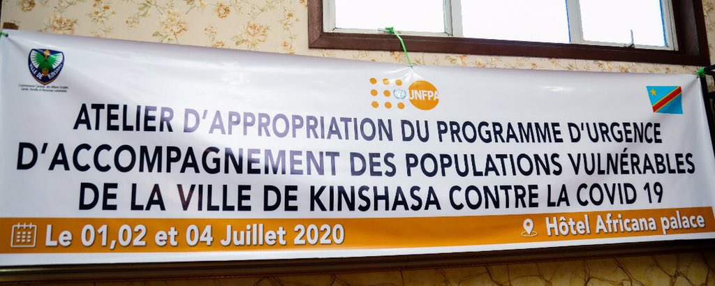 UNFPARDC's tweet photo. Pour accompagner les personnes vulnérables durant cette période #COVIDー19 MINISTER.PROVINCIAL.AFF.SOCIALES.GENRE  en partenariat avec @UNFPARDC organise 1 atelier d’appropriation du programme d’Urgence d’Accompagnement des Populations Vulnérables  @OMSRDCONGO @MinSanteRDC https://t.co/wUdZ9D6F1a