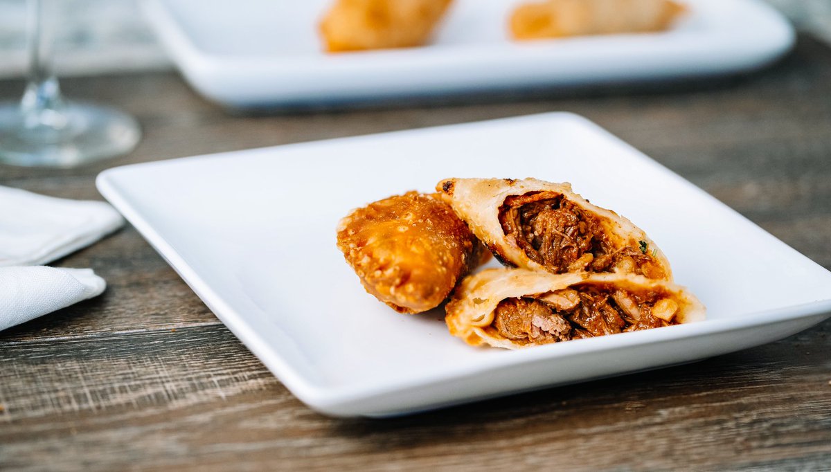 MECasaFoods's tweet photo. Guess who’s going to production next week?!!!  WE ARE 😱 🙌🏽🔥.  Chef Eddie has made it to Florida where he’ll soon be reunited with his partner Abe López. To think, soon you will be able to order a few dozen of these delicious beef empanadas and have them shipped to your door! https://t.co/Bk5HWFKCoG