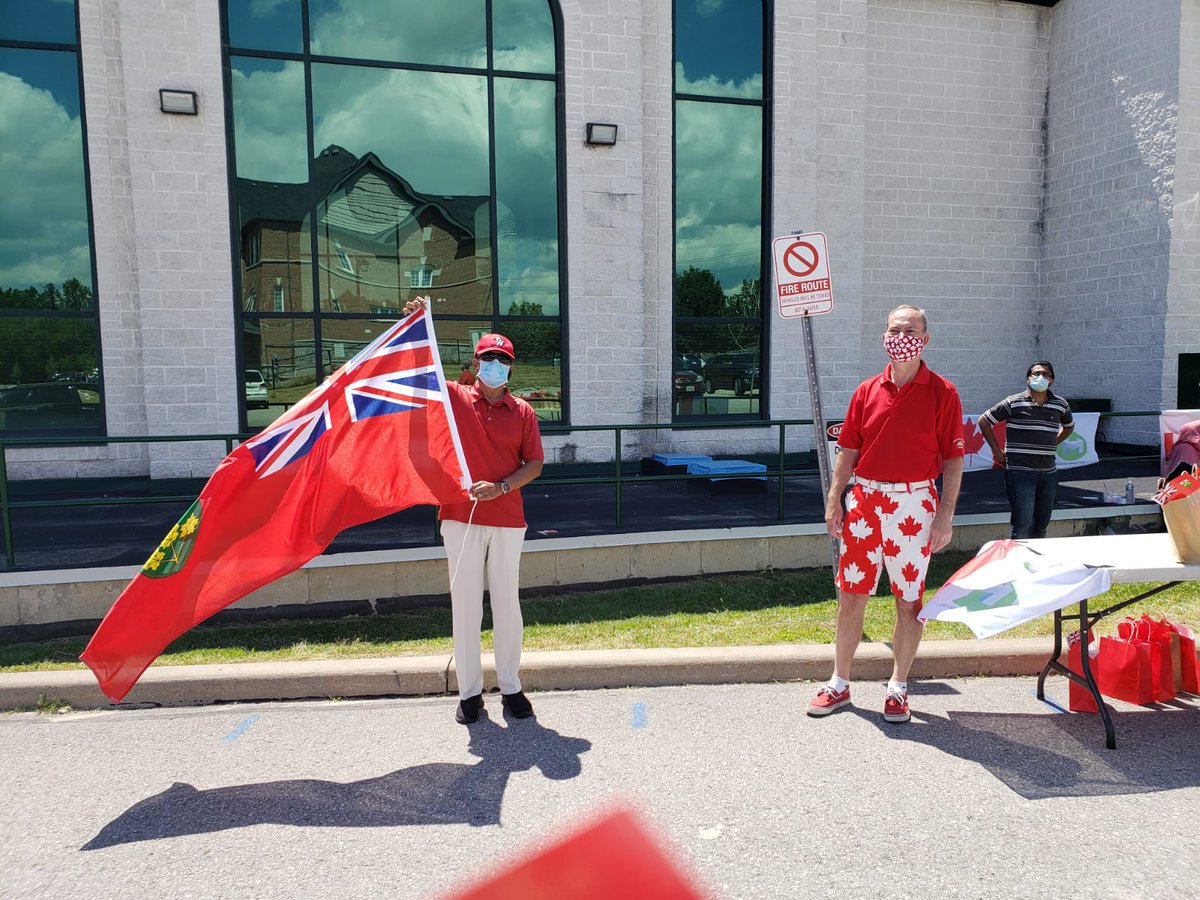 PBethlenfalvy's tweet image. 🇨🇦 Dropped by the Pickering Islamic Centre to drop  some Ontario flags for their Drive Through- A Gift 4 a Car, Canada Day celebration for our community. You can still drop-by to get yours! (while quantities last)  🇨🇦
#proudtobecanadian
#Pickeringproud
#DurhamStrong