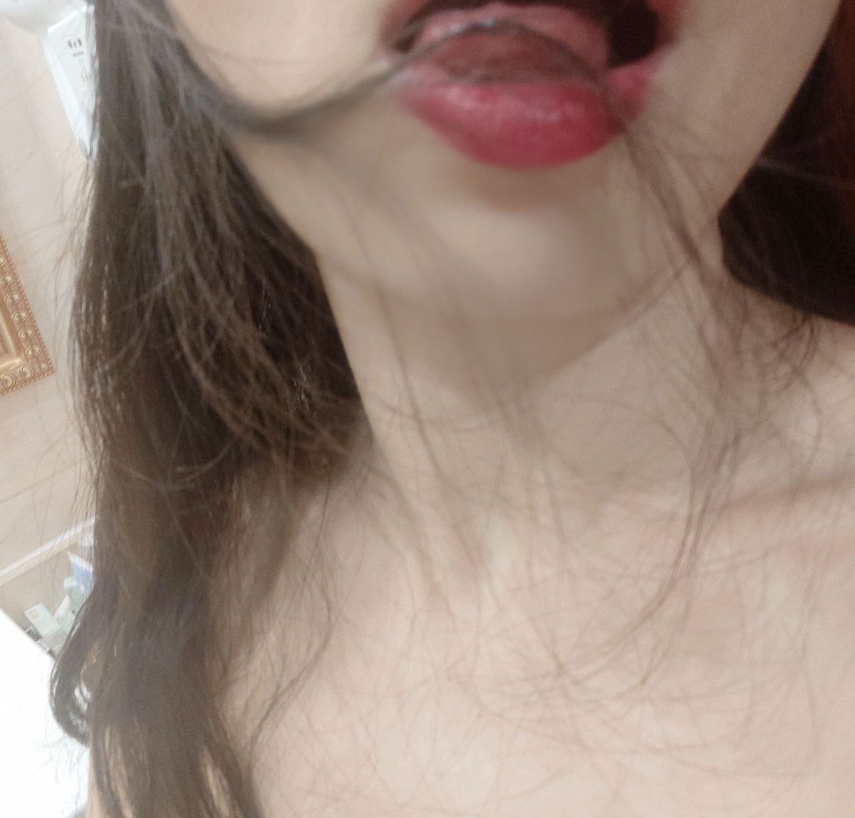 青丝+红唇，哪个更美？