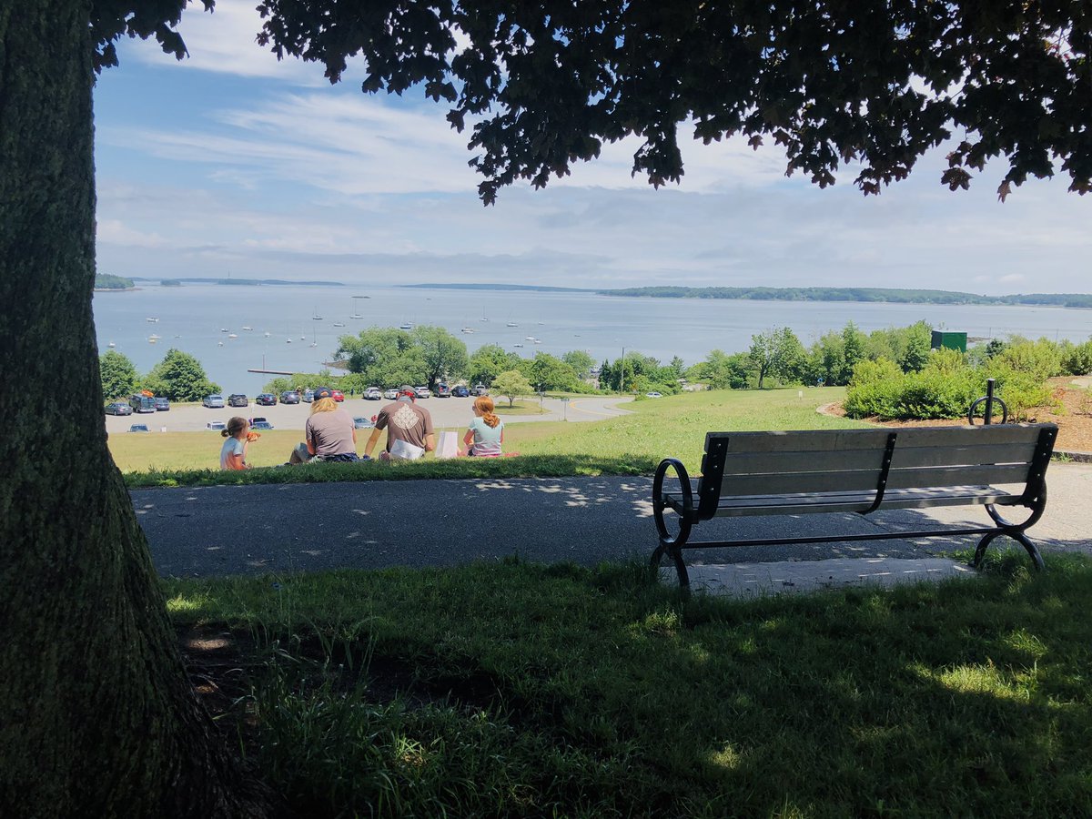 maria_manning4's tweet photo. After some much needed rain, the sun is finally out and making today a great day to relax on the #easternprom with a picnic. #portland #cascobay @WMTWTV #mewx https://t.co/PRBHuidrQR
