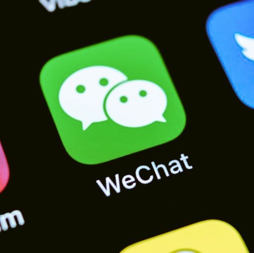  WE CHAT APP YA CHINA INAYOISUMBUA WHATSAPP Hapo China kuna kitu kinaitwa C2C yaani Copy2China. Hii ni project ya China ya kunakili project zote kubwa zinazofanyika duniani. Kilichofanyika kwenye WeChat ni zaidi ya kucopy #FLowMaTaTa