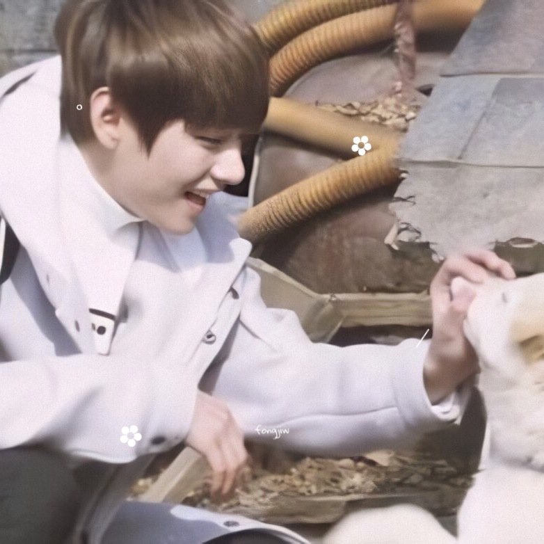 ลฟตท ❔* ୧

         ℱ𝑜𝑛𝑔 𝑗𝑖𝑤 ♡̷ 𝑡𝑎𝑒𝒽𝑦𝑢𝑛𝑔 ✿ 95𝓈 ┊͙ แลกฟอล ⊹ ตามทัก 、𝓙ust rt ˒  𓈒 🐰 * .