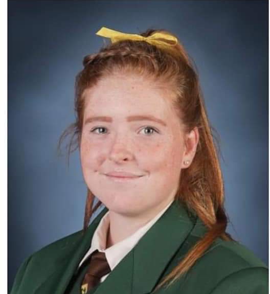 cherylroberts00's tweet photo. Very sad to hear of the tragic passing of sportsgirl Anika de Beer from Tshwane. A high school learner and club softball player at Tshwane Softball Assiciation, Anika de Beer passed away after she was involved in a crash yesterday while doing her training, flying a light aircraft https://t.co/zchbgBSs0w