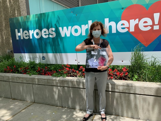 #Masks4MOMsIL needs your help now more than ever! Donate reusable cloth masks and help our pregnant neighbors stay safe as the state reopens during #COVID19. Learn more and join us in this mission at bit.ly/masksforMOMs.