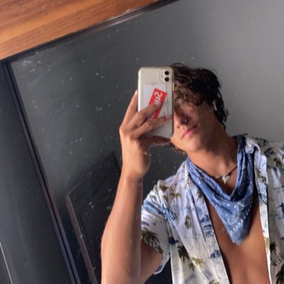 seanncam's tweet photo. #NewProfilePic https://t.co/7jagtF7W9q