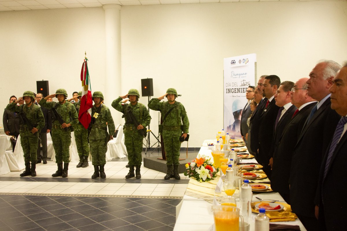 Hace un año celebramos el día del ingeniero en las instalaciones de nuestro Colegio el CICED!!
GRACIAS <a href="/AispuroDurango/">José R. Aispuro T.</a>
@SECOPEdurango <a href="/SGGDurango/">Secretaría General de Gobierno del Estado Durango</a> <a href="/Angel_DevoraSCT/">Ángel Sergio Devora</a> @CmicDurango <a href="/DurangoCap/">Municipio de Durango</a>