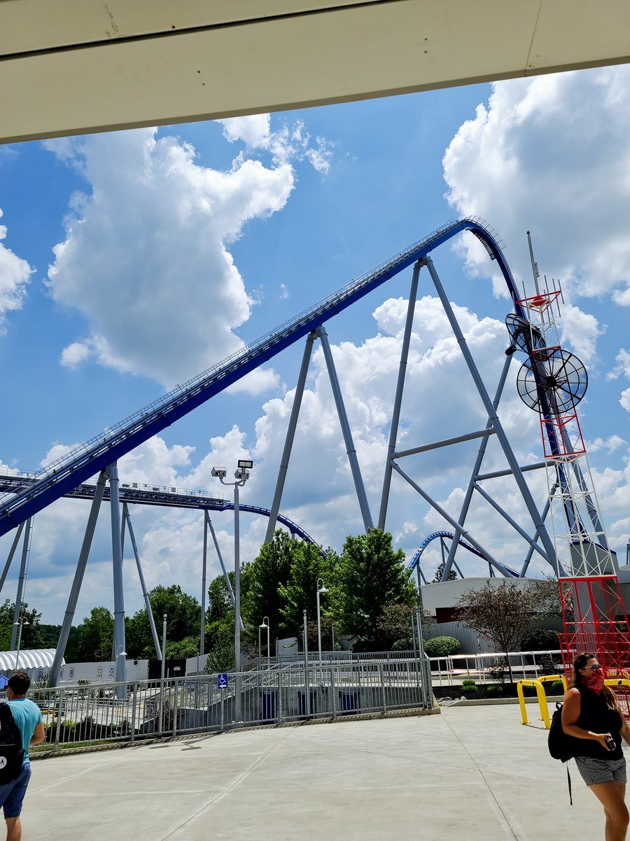 TeightR's tweet image. One in 7 giga coasters in the world!  Will you be riding this summer?  #Maskon #Coasternation #Readyforliftoff #Gigacoaster
