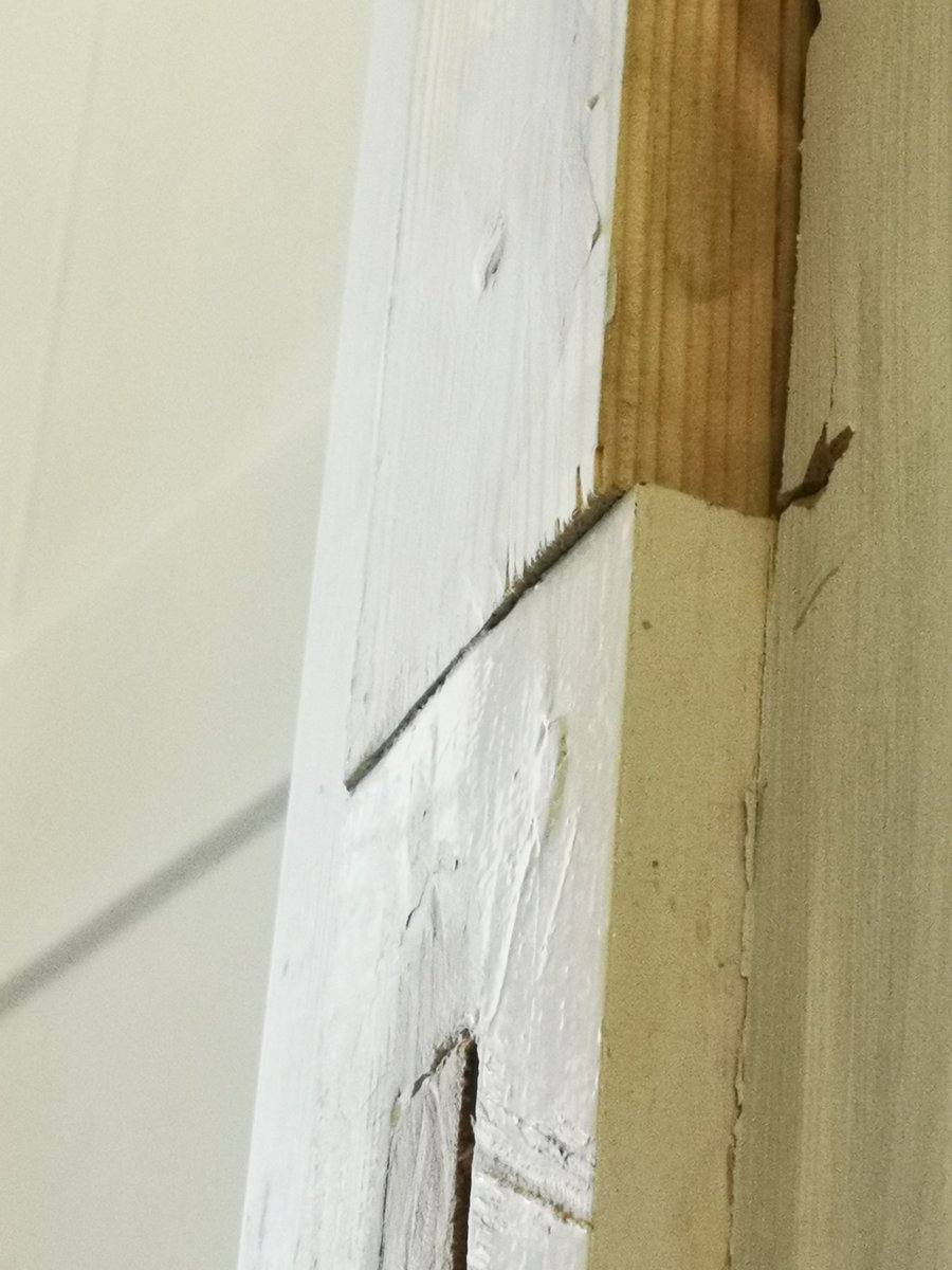 The Wood Butchers are at it again. This is a newel post how am I meant to make this look good? <a href="/decoratorsforum/">Decorators Forum</a> <a href="/MirkaUK/">Mirka UK Ltd</a> <a href="/WagnerSprayTech/">Wagner SprayTech</a> <a href="/Hamilton_Decor/">Hamilton®</a> <a href="/decoratingdirec/">Decorating Direct</a> <a href="/JonMears10/">Jon Mears</a> @JollyGoodRoy1 #decorating #chancers
