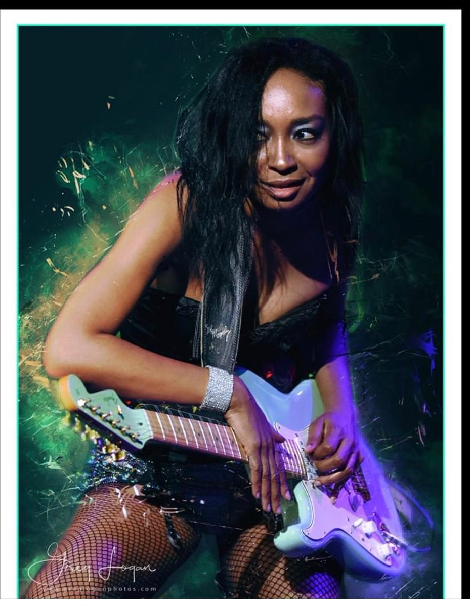 MalinaMoye's tweet photo. #WaybackWednesday  NYC 
#malinamoye #BAIWB❤️❤️Photo by Greg Logan https://t.co/zDAtaJzSBP
