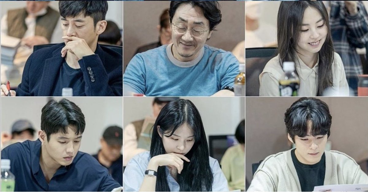 doramanation's tweet photo. Começou a leitura do roteiro do drama #MissingTheyWereThere, o elenco é composto por #GoSoo, #HeoJunHo, #AhnSoHee, #SeoEunSoo, #HaJoon e #SongGeonHee!
Estreia: Agosto. https://t.co/xPn2XXOm9U