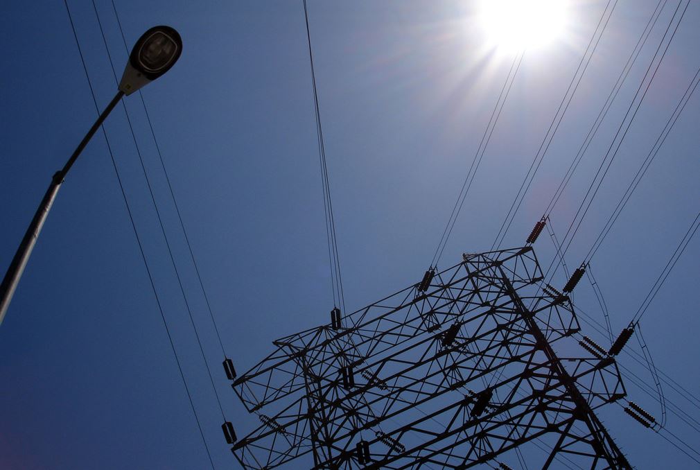Governor signs legislation to create nonprofit takeover of PG&amp;E if utility fails dlvr.it/RZmYwF