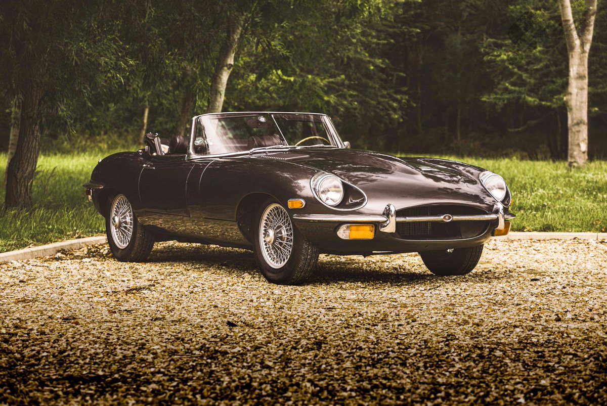 RNGClassics's tweet photo. The epitome of ‘Grace, Space and Pace’ Our ‘69 XKE roadster 4.2 straight six 🐆❤️
@welldriven had a little play and we’ve never seen such joy! 

https://t.co/7JO4zeguMS https://t.co/REb6ISZlfT