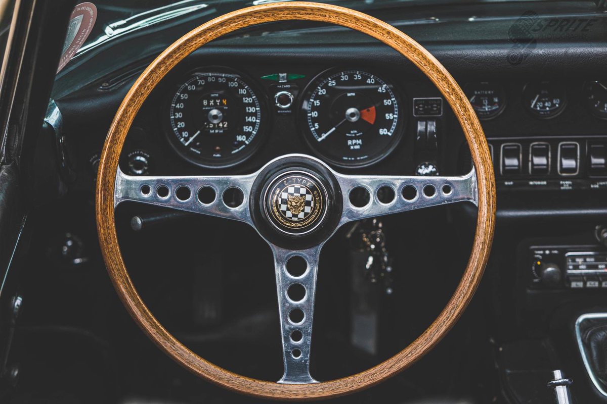 RNGClassics's tweet photo. The epitome of ‘Grace, Space and Pace’ Our ‘69 XKE roadster 4.2 straight six 🐆❤️
@welldriven had a little play and we’ve never seen such joy! 

https://t.co/7JO4zeguMS https://t.co/REb6ISZlfT