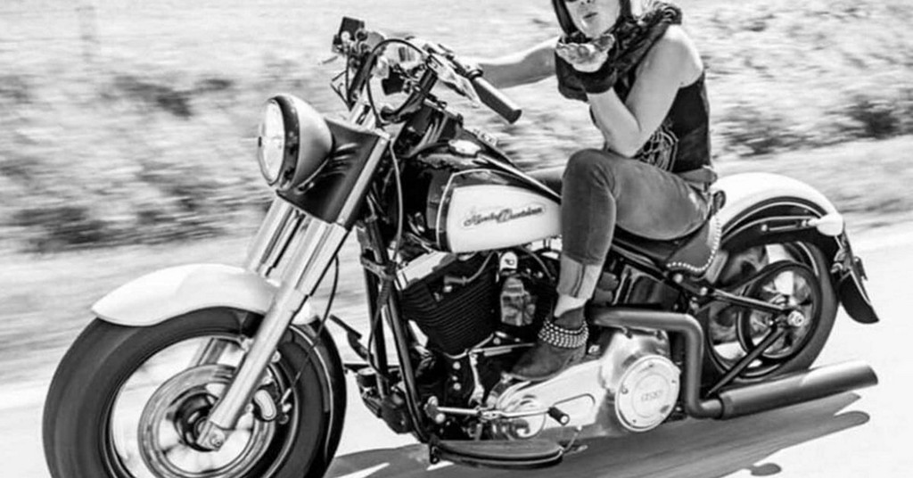 PopSci's tweet photo. The fastest woman on Earth died setting her record https://t.co/CGZhaJm2x0 https://t.co/bepeIjzUgC