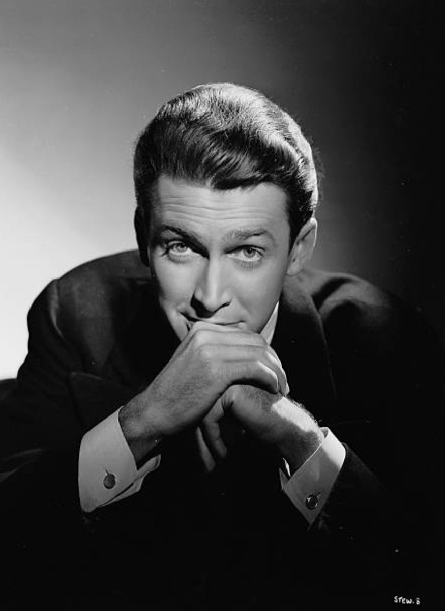 A pesar de que su personalidad torpe fue a menudo blanco conveniente para los imitadores, Stewart experimentó una evolución considerable a lo largo de su carrera como actor.Kakutani describió este proceso en el New York Times: