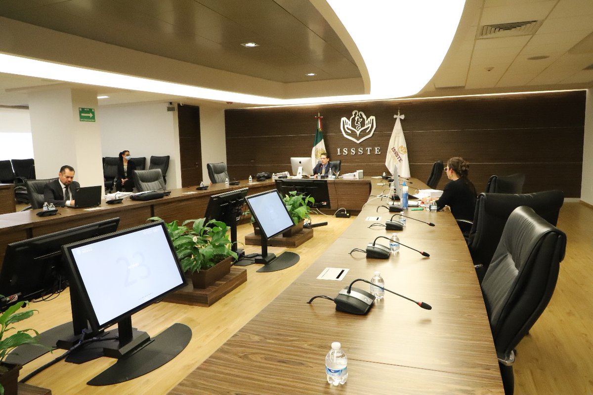 Personal médico del #ISSSTE ha demostrado ejemplar respuesta en beneficio de las y los mexicanos, ante la pandemia: <a href="/LuisAntoRamirez/">Luis Antonio Ramirez</a> 
📰➡️ bit.ly/3ik9SSA
#60AniversarioISSSTE