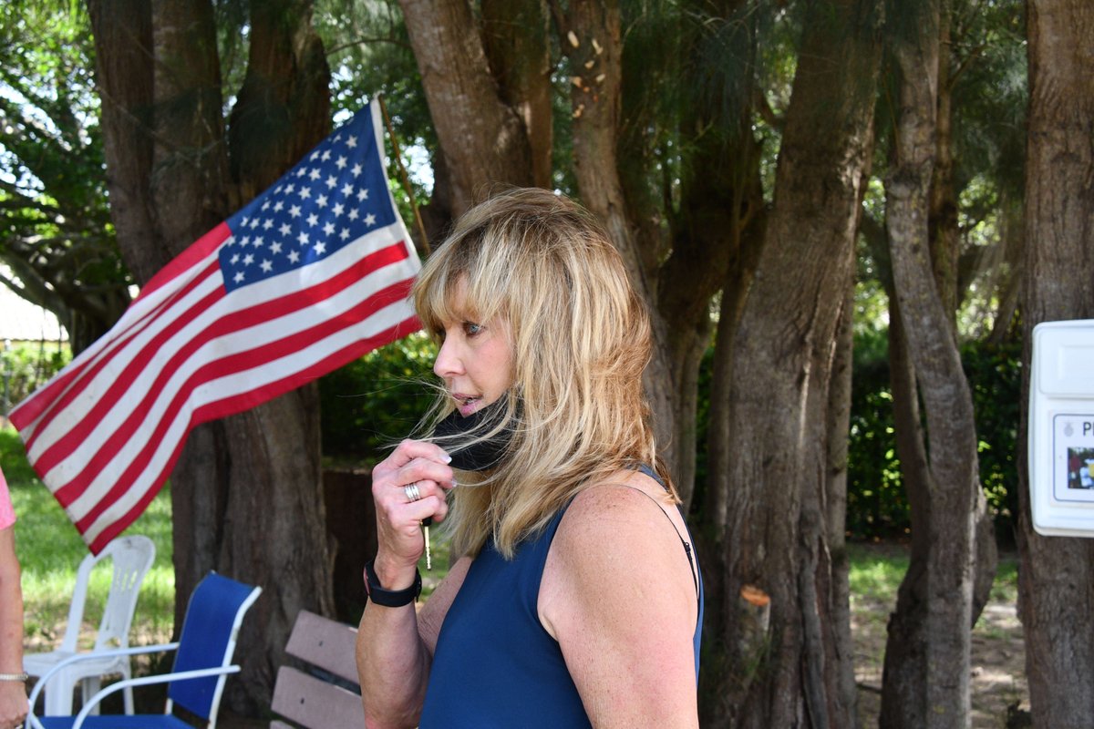 KarenMarcus16's tweet photo. Karen Marcus has always listened and supported Pleasant Ridge with their issues and will continue to be there for this community in the future.
#VoteKarenMarcus2020 #VoteAugust18th #PastPresentFurture
#PleasantRidge https://t.co/0jBWnJoFox
