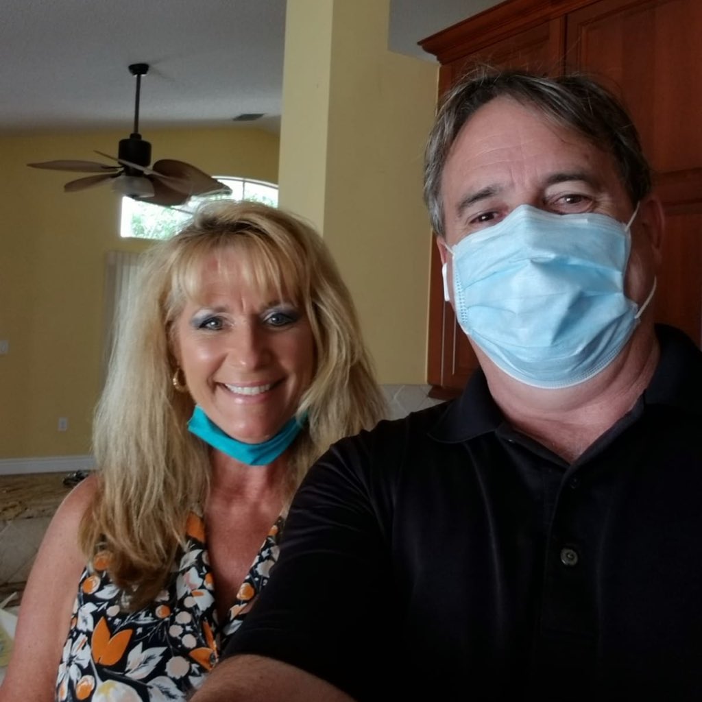 ListRealtySFL's tweet photo. 🎊 Congratulations Kathleen on your new home🏡 It was such a pleasure to work with you and thank you so much for choosing us to find your dream home!! #justsold #southflorida #realty 🌟🌟🌟🌟🌟 https://t.co/n4IarQLKDn