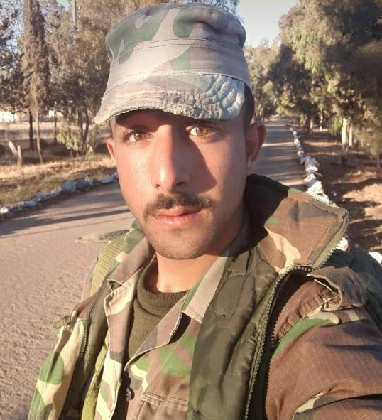  #Syria: a soldier was killed yesterday by a Rebel sniper on Kafr Batikh front (SE.  #Idlib).  http://wikimapia.org/#lang=en&lat=35.783842&lon=36.711845&z=13&m