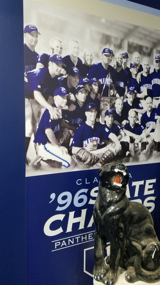 dphsbaseball's tweet photo. Patiently waiting...😷⌚⚾️#DpBaseball #Dontrebuildjustreload https://t.co/qASv6LphRz