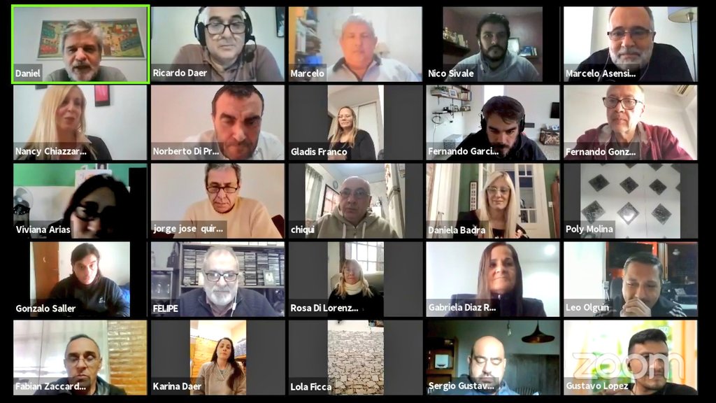 FilmusDaniel's tweet photo. Ahora, hablamos de Malvinas en el programa de la Comisión de ex Combatientes de @APLCongreso

🔴Transmisión en vivo⬇️
https://t.co/Pea4r24ZI6 https://t.co/sgAWBMr8pz