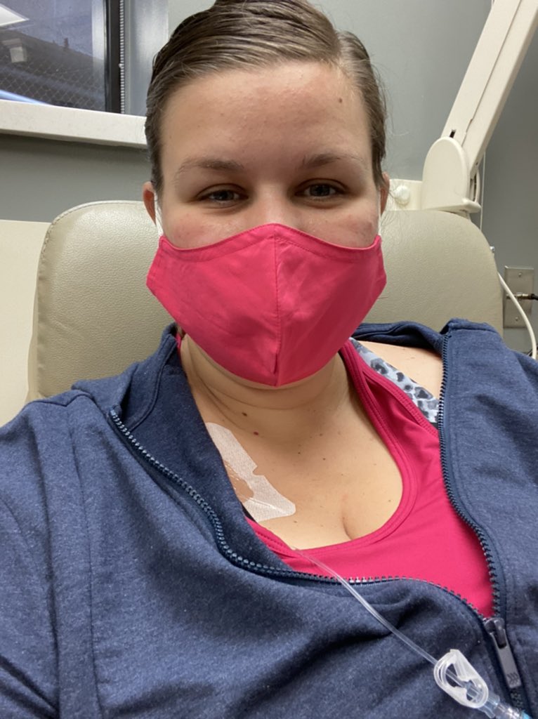 MrsMaysKCIA's tweet photo. One month ago I was diagnosed with breast cancer and today I began treatment. ✌🏼 out cancer! https://t.co/jO5HPvK8Ov