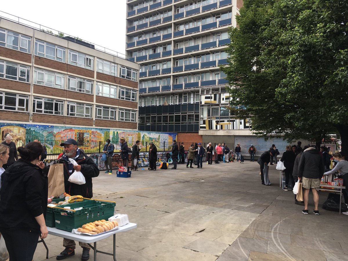 LFBTowerHamlets's tweet photo. #vibing down at Old Street Shoreditch #HomelessOutreach. A real #community vibe built over 18 months AND through #Covid Lockdown! Feeding 15 people originally now feeding upwards of 125 people with 200+ meals, #hotfood #packedlunch @HoxtonWestAid toiletries for the streets. https://t.co/thslqLV9q7