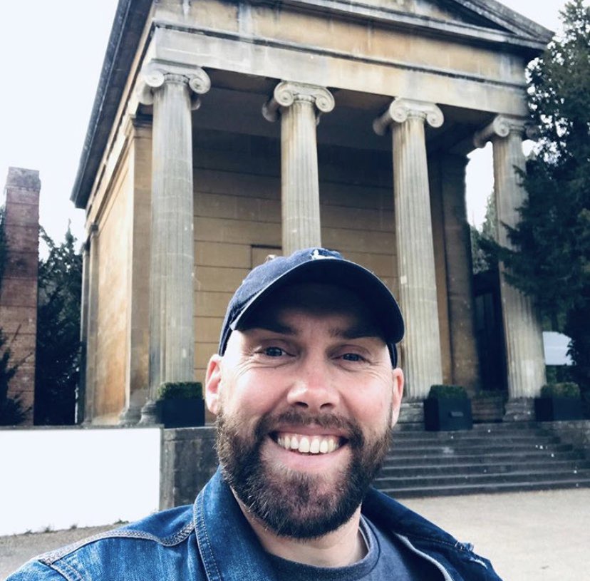 WandersNatural's tweet photo. Broadchurch is back on the telly and it features this guy...everyoneโs favourite Bristolian @joesims10! So why not revisit our first ever Plodcast with Joe at @arnosvalecemetery. #plodcast #podcast #broadchurch #itv #joesims #arnosvale #getoutside #bristol #gravityorlove https://t.co/DxNwpT5em7