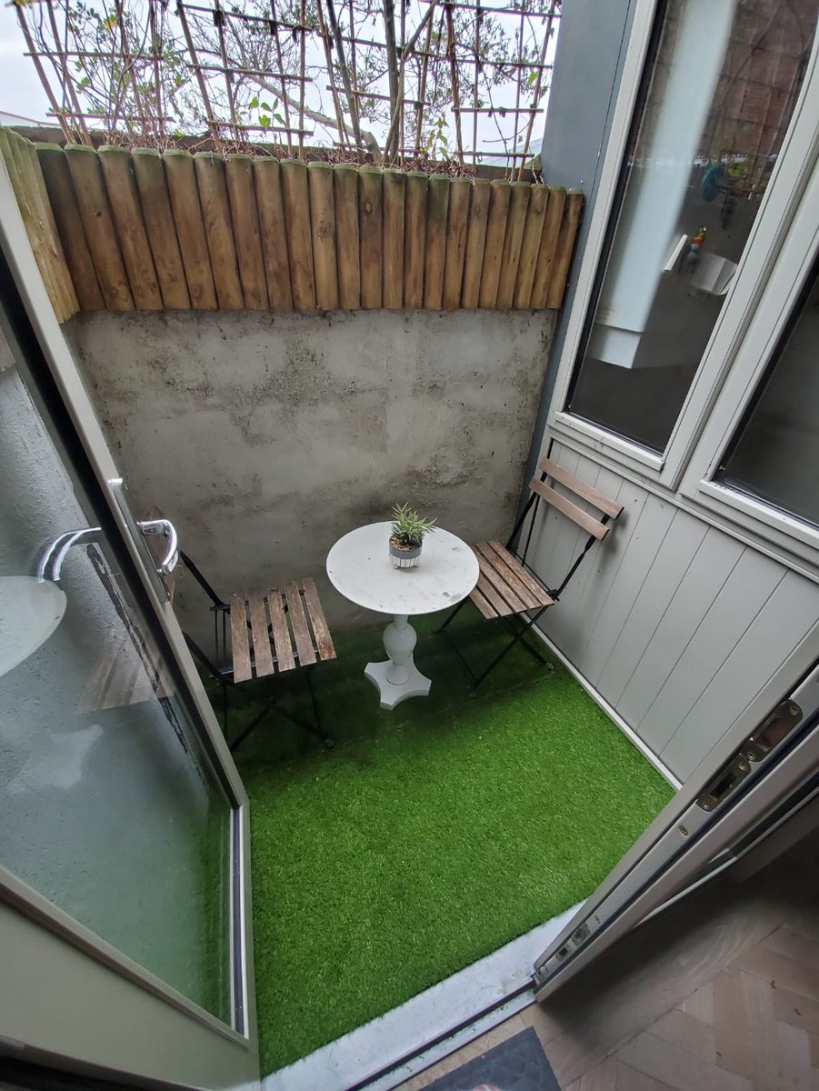 Gardenfx1's tweet photo. No job is too small 😄 #GardenFx #artificialgrass #diy #garden #rathmines https://t.co/96WpKJ4aKu