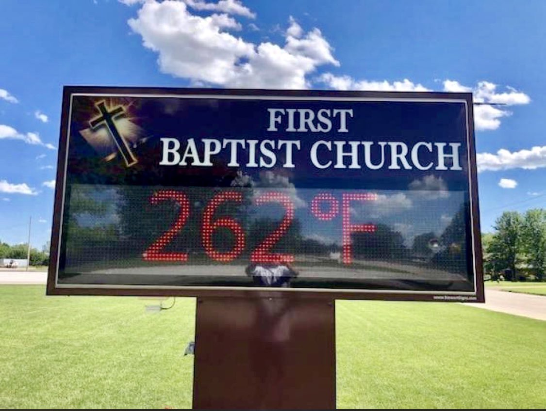 Ken_FiveSolas's tweet image. My cousin said his pastor and church was fire, but I had no idea it was like this.