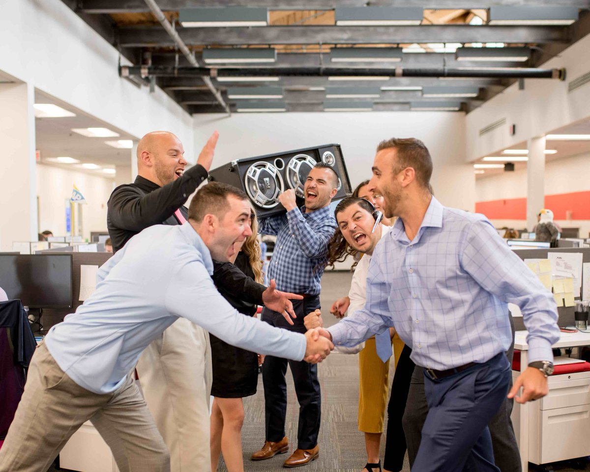 LifeAtALKU's tweet photo. 99% of the ALKrew said they feel appreciation from management – even while working from home! Check out how we’ve kept our #HaveFunWorkingHard culture alive at home in this @GPTW_US blog post: https://t.co/508jF7BfDs https://t.co/nAfNnUXKmC